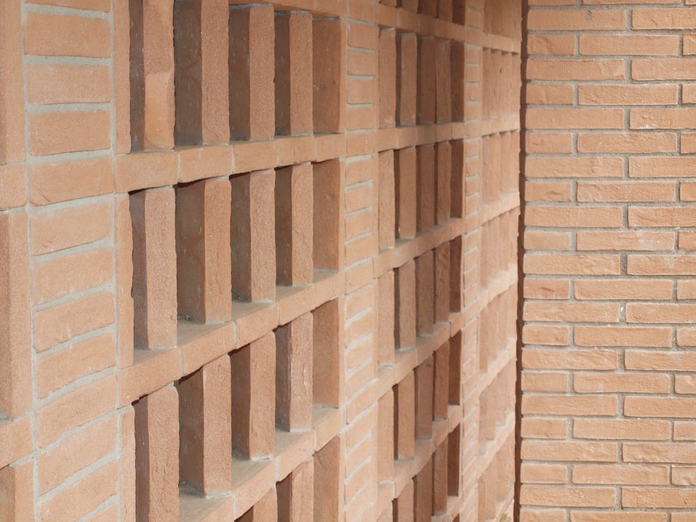 Ristrutturazione edificio per realizzazione atelier parrucchiere