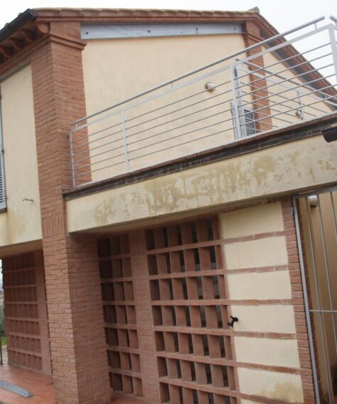 Ristrutturazione edificio per realizzazione atelier parrucchiere