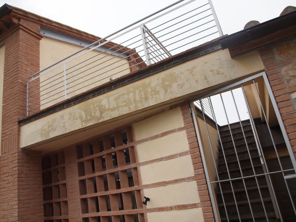Ristrutturazione edificio per realizzazione atelier parrucchiere