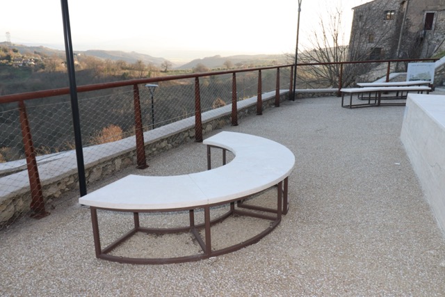 Il parco urbano per il centro storico di Alviano, il giardino di pietra