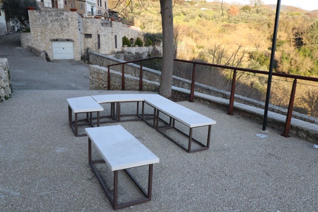 Il parco urbano per il centro storico di Alviano, il giardino di pietra