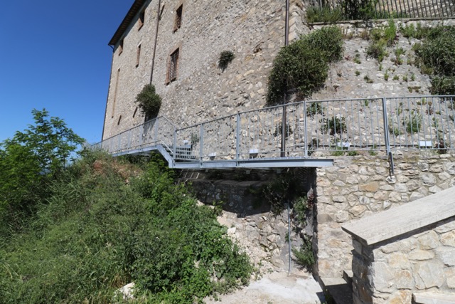 Il parco urbano per il centro storico di Alviano, il giardino di pietra