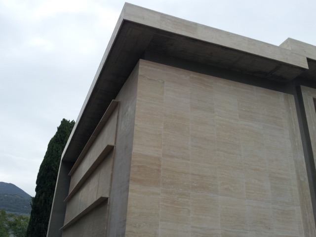 Edificio funebre nel civico cimitero di Alviano