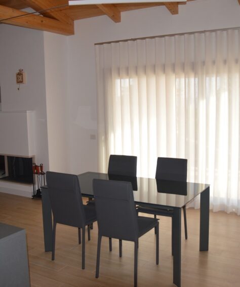 Interni di una villa in una zona di campagna